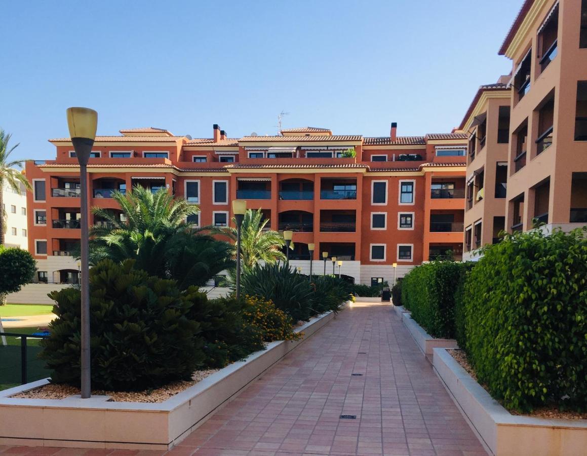 Apartamento Con Terraza Sur Apartment *