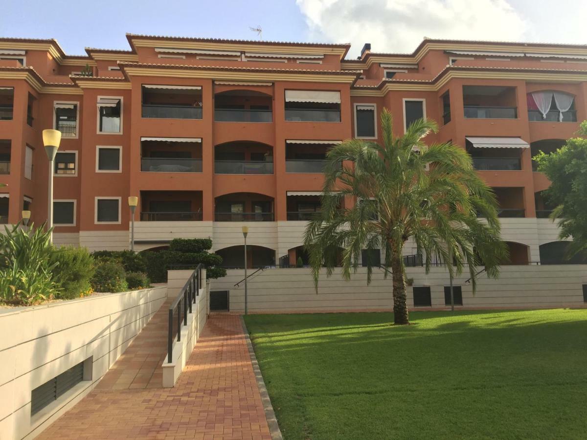 Apartamento Con Terraza Sur Apartment